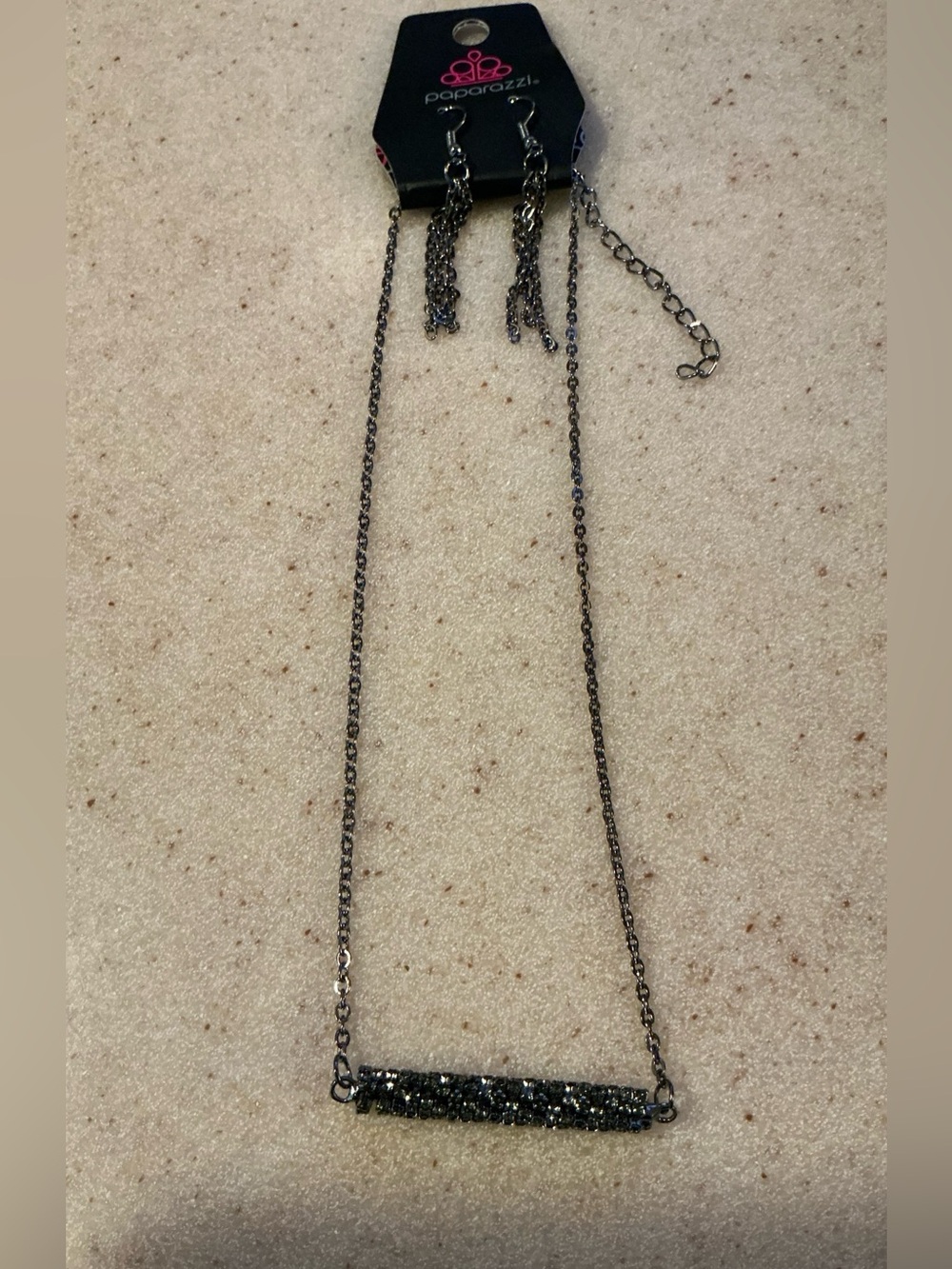 paparazzi Gunmetal Bar Necklace with Black Crystals